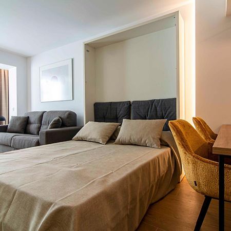 Apartamentos 1 Abril Málaga Eksteriør billede