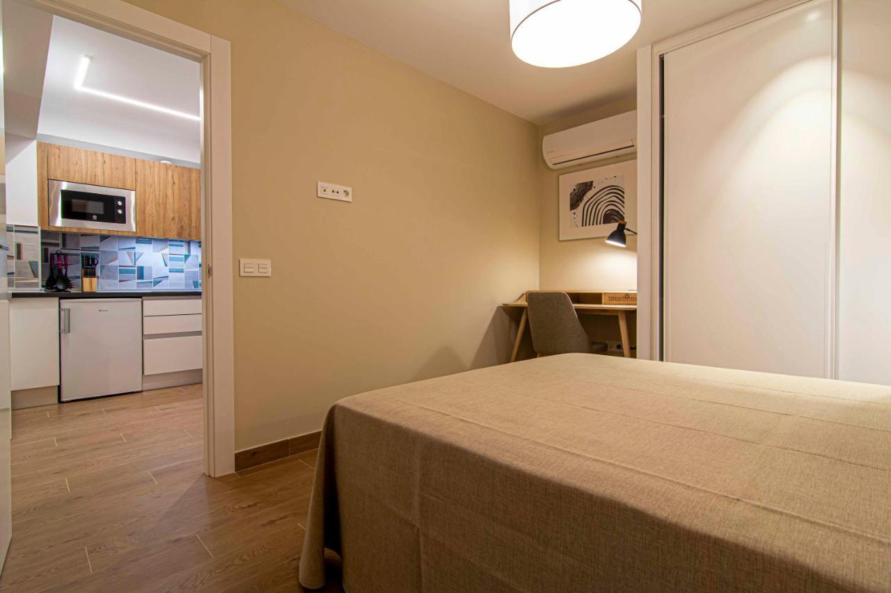 Apartamentos 1 Abril Málaga Eksteriør billede