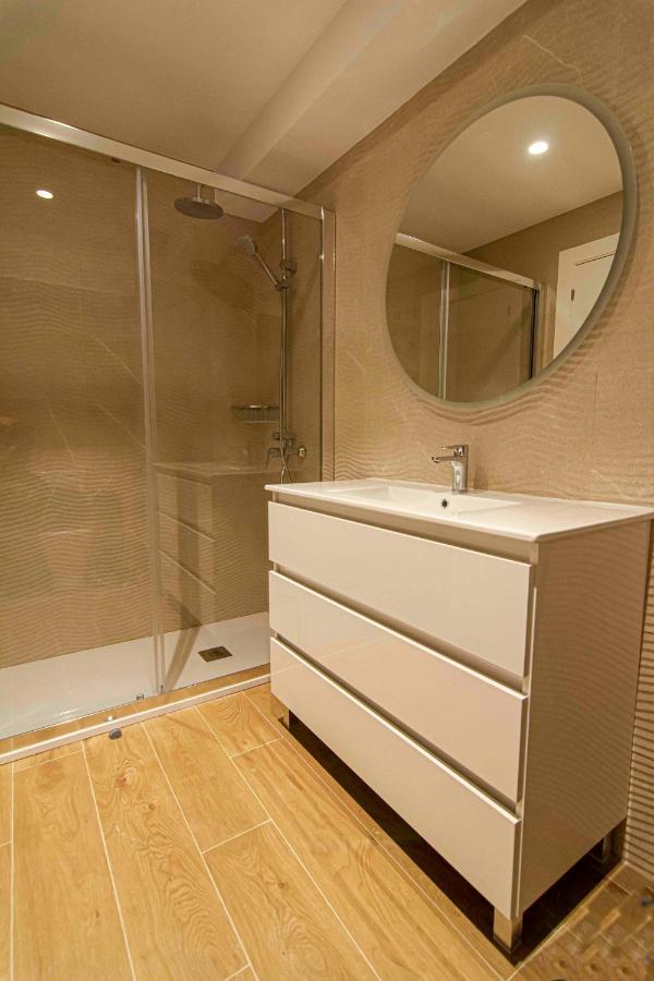 Apartamentos 1 Abril Málaga Eksteriør billede