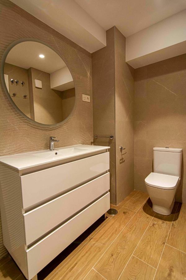 Apartamentos 1 Abril Málaga Eksteriør billede
